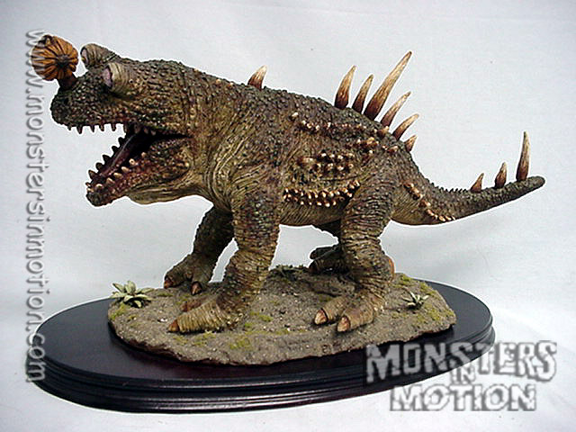 Caveman The Movie Cross Eyed Dinosaur Resin Model Kit - Click Image to Close