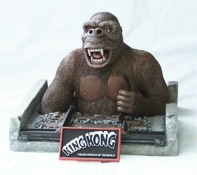King Kong Train Wreck Aurora Shoulda Done 1/25 Scale Model Kit - Click Image to Close