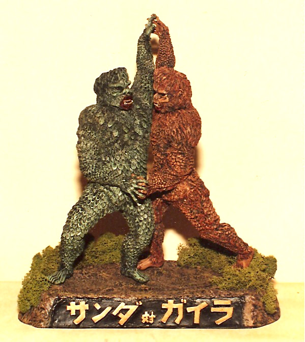 Gargantuas Fighting Diorama Model Assembly Resin Kit - Click Image to Close