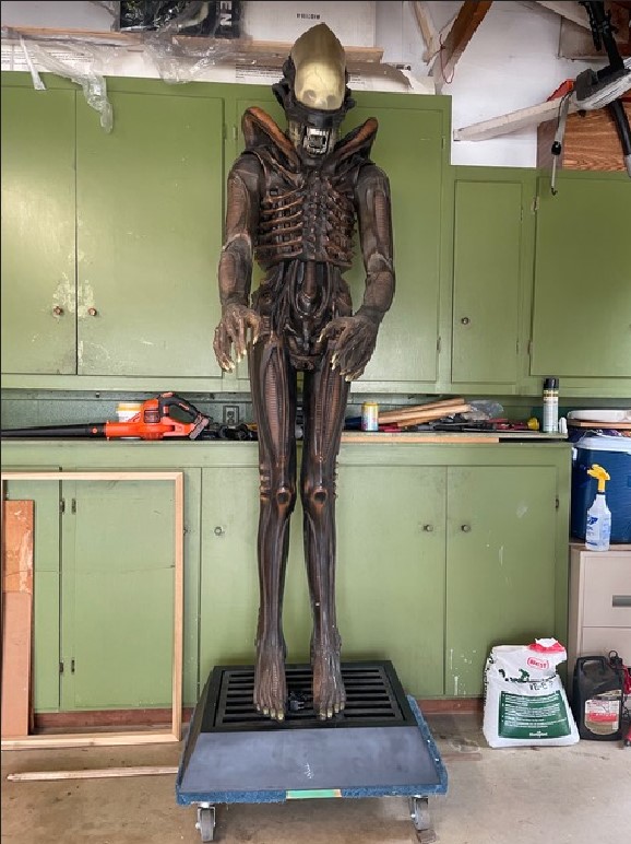 Alien 1979 Lifesize Alien Replica Statue H.R. Giger (PRE-OWNED - SEE DESCRIPTION) - Click Image to Close