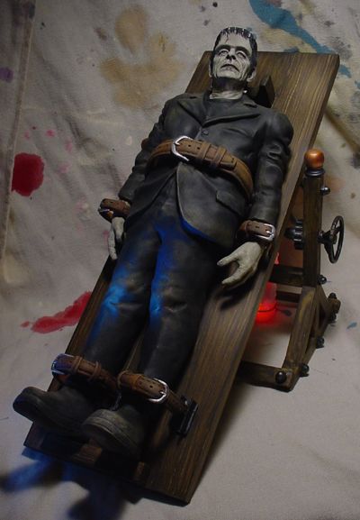 Frankenstein Nap Time Monster Diorama Model Kit - Click Image to Close