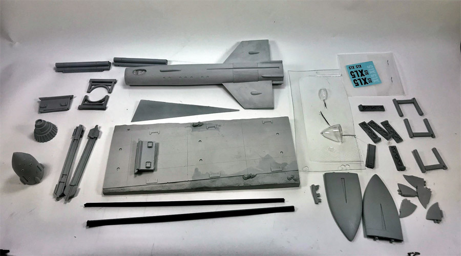 Fireball XL5 16 Inch Model Kit with Launch Ramp - Click Image to Close