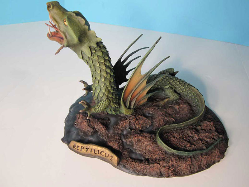 Reptilicus Diorama Model Kit - Click Image to Close