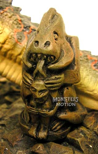 Relic Mbwun Kathoga Museum Monster Model Hobby Kit - Click Image to Close
