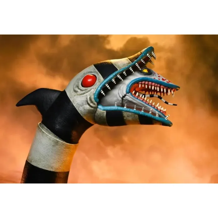 Beetlejuice Beetlejuice Ultimate Matador Beetlejuice & Sandworm 7-Inch Scale Action Figure 2-Pack