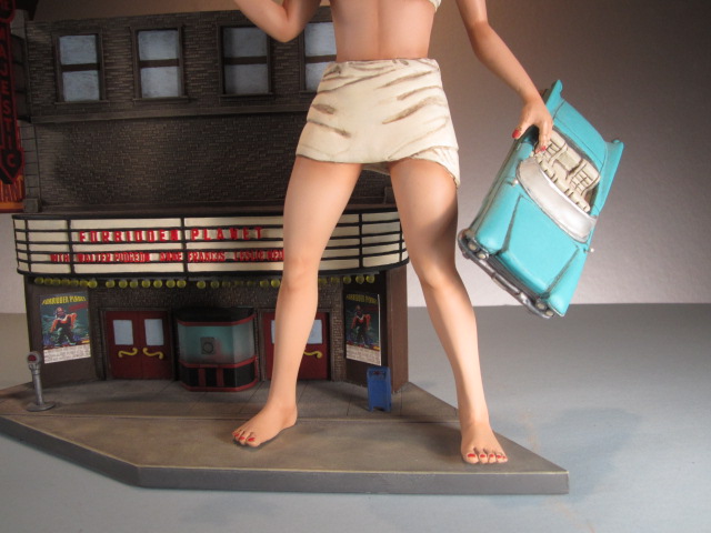 Attack Of The 50 Foot Woman Model Kit #1 Theater Diorama Version SPECIAL ORDER - Click Image to Close